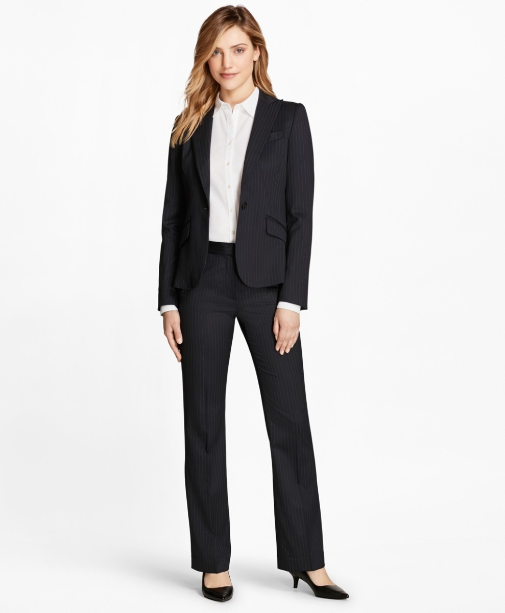 Business outfits for women brooks brothers suit is an example of a business formal outfit for the LAPRYOS