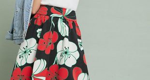 Fashion with floral pattern traffic people REWZWFT
