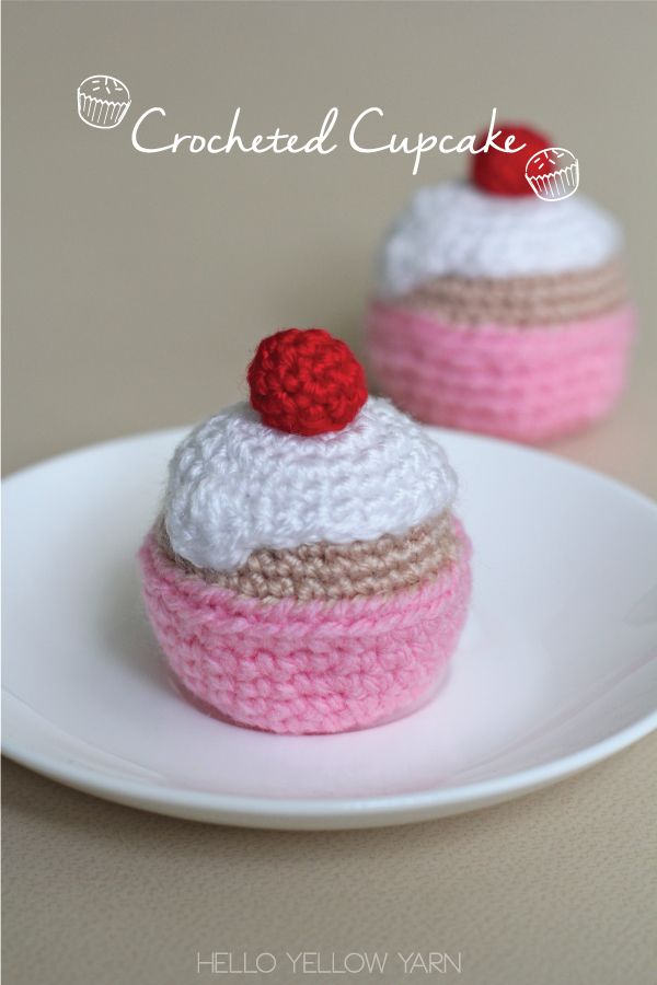 Free Crochet Muffins Pattern free crochet cupcake pattern at http://helloyellowyarn.com/2015/01 FZXWHCA