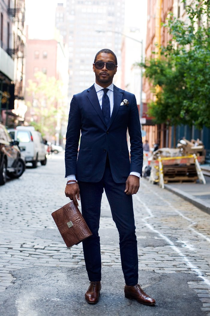 shoes to wear suit q and answer: what color shoes should i wear with a navy suit? WORZTFD