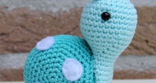 snail crochet pattern how to crochet a snail - free pattern SWIKATC