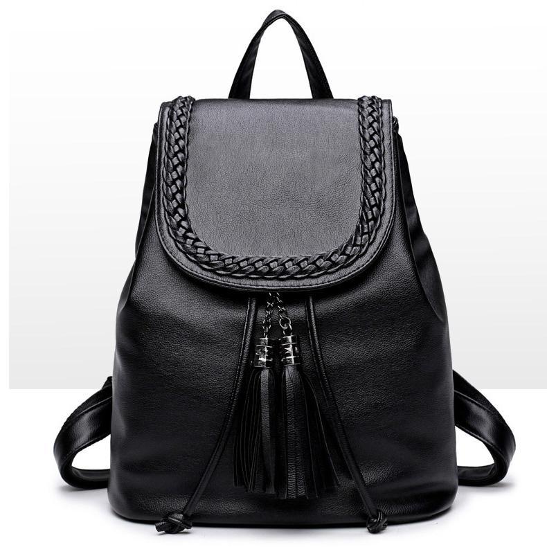 Backpack for women – Fashionable, comfortable and practical: Luggage and utensils stowed away