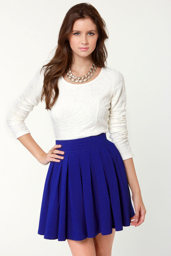 Blue skirts: wearable in everyday life as well as at the party