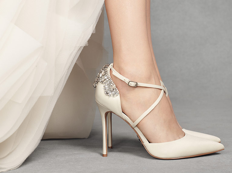 Great choice: find the perfect shoe for the wedding outfit