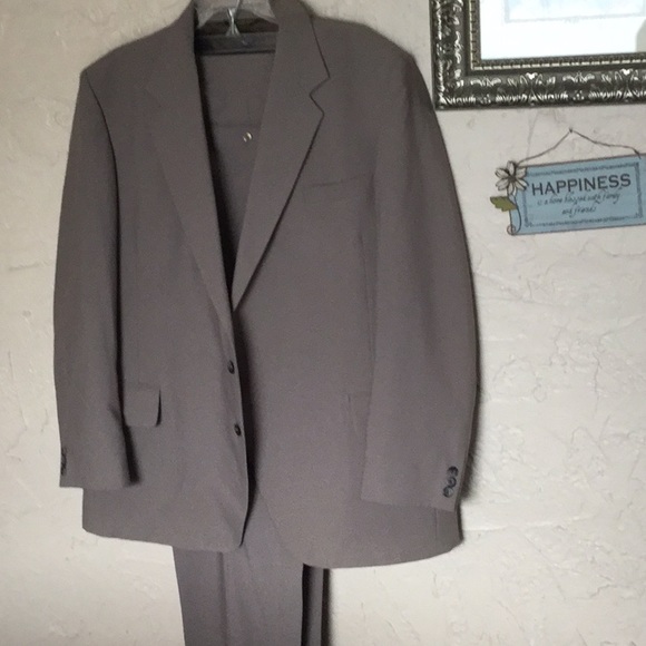Men's suit. Size 46
