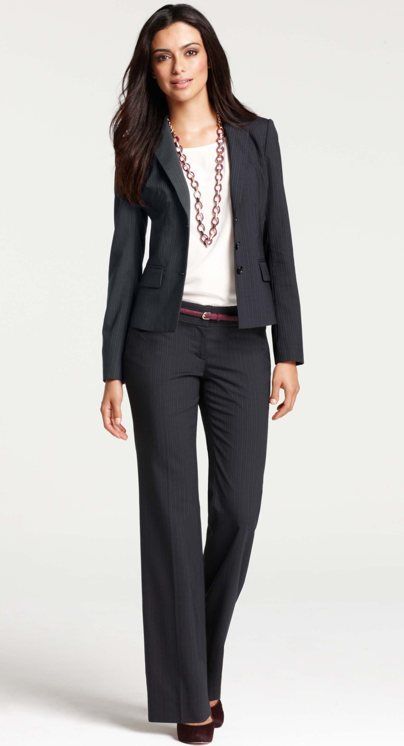 well-accessorized suit x Ann Taylor | Skirt the Ceiling |  skirttheceiling.com