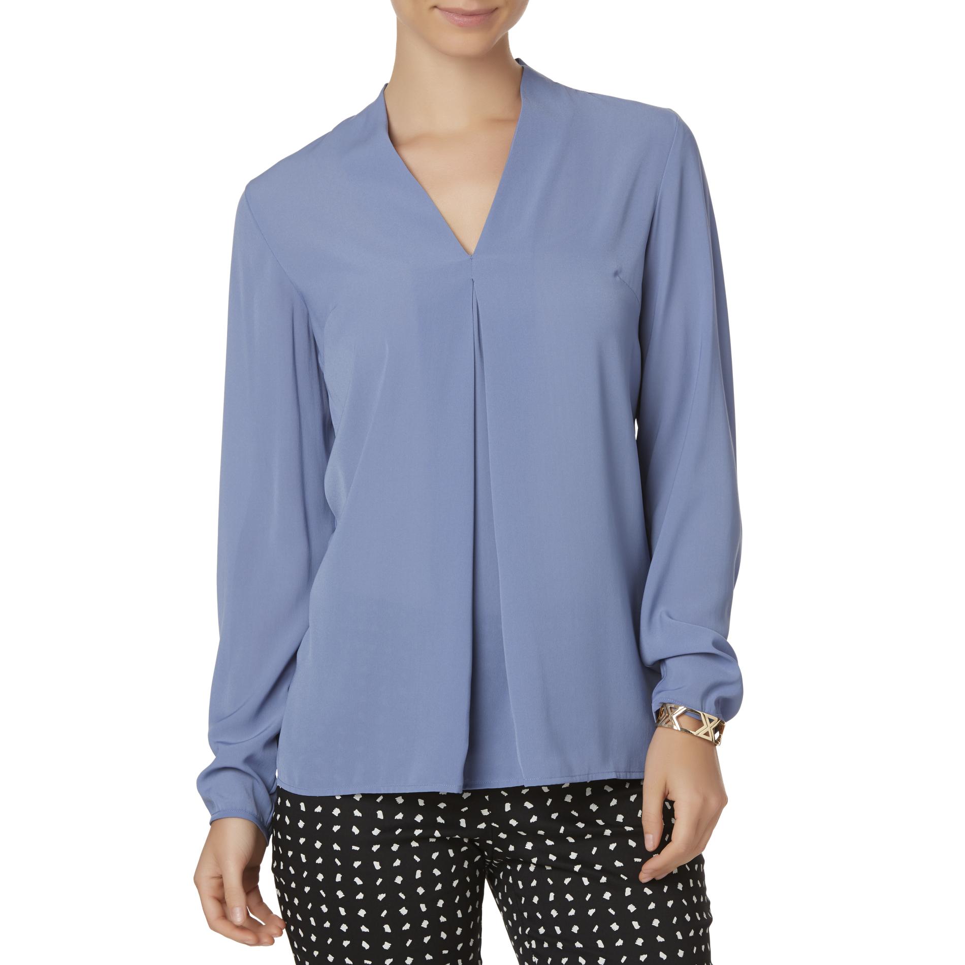 Women’s Shirts as chic basic parts