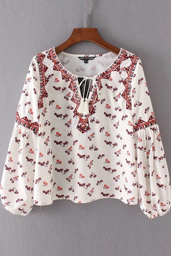 A blouse with floral pattern versatile combine
