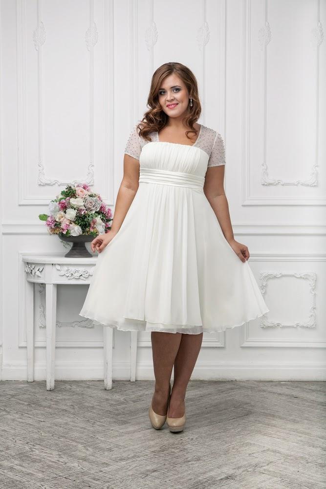 Curves accented with dresses in size 44