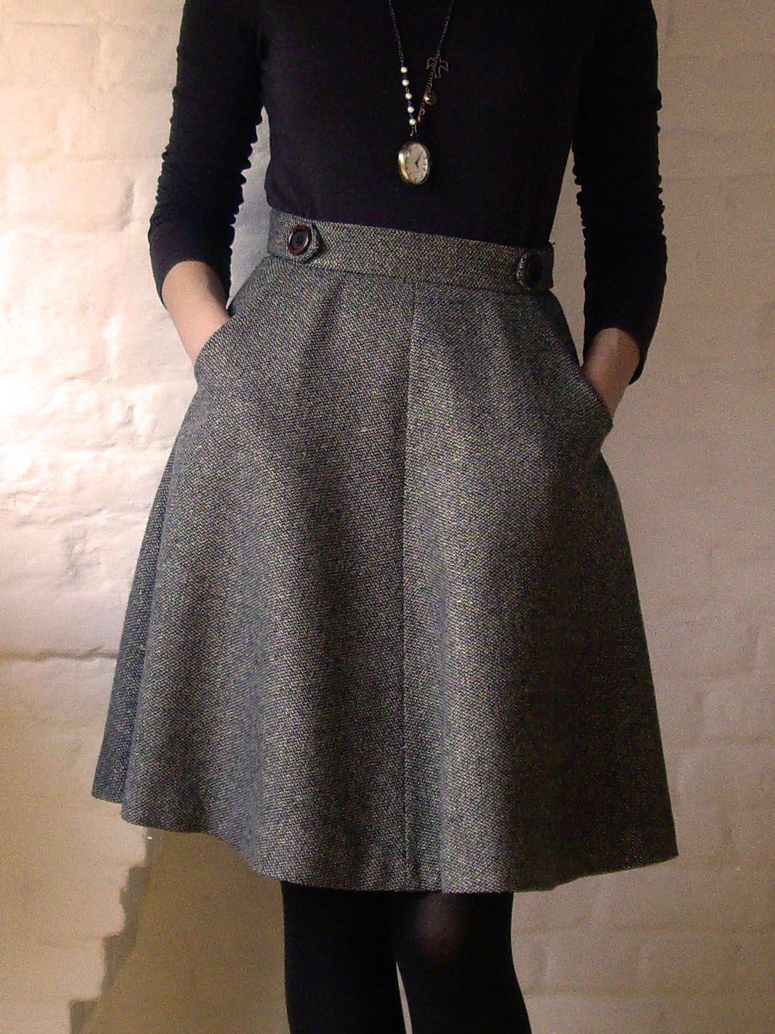Hollyburn skirt patter: high waisted a-line knee length skirt, classic yet  easy to customize