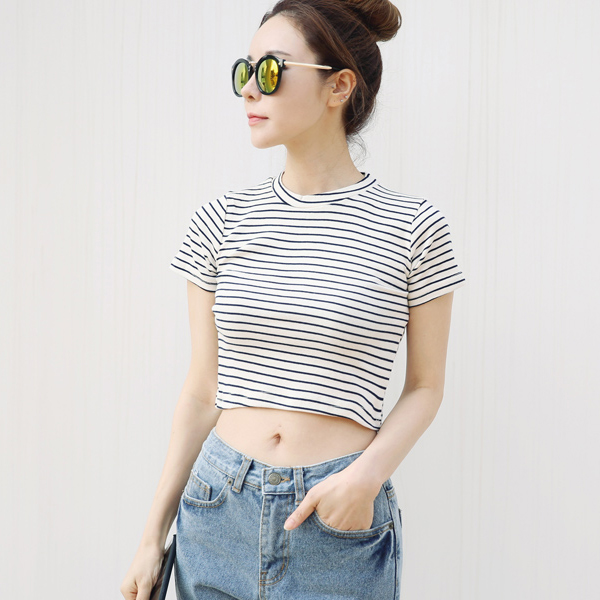 2018 Summer Stripe Crop Top T shirt Women Simple White Black