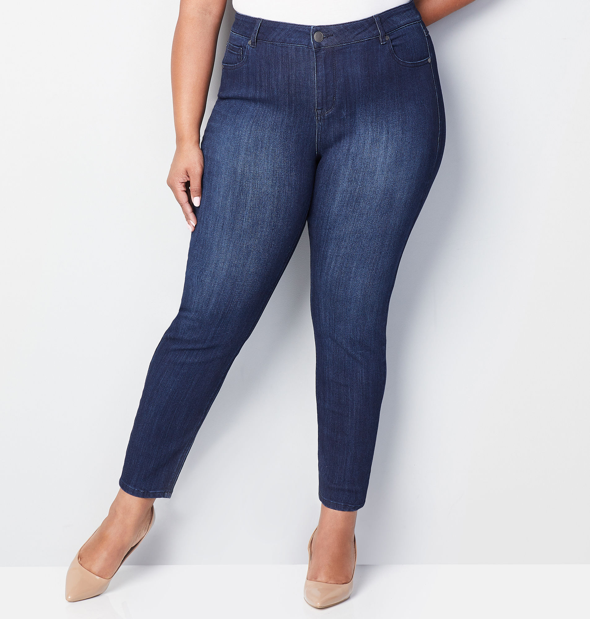 Shop Women's Plus Size Stretch Jeans 14-32| Avenue.com