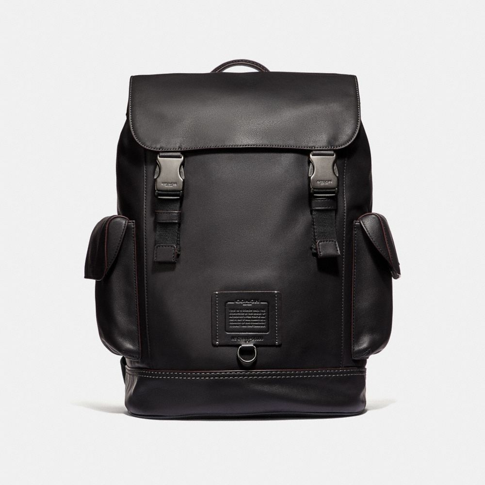 Men’s bags, a companion just in case