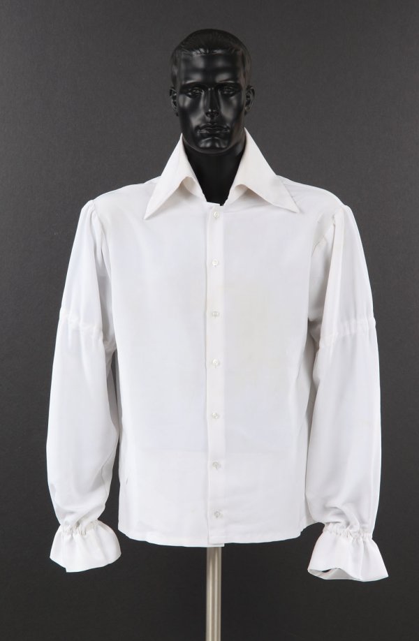 Elvis Presley's high collar shirt with puffy sleeves